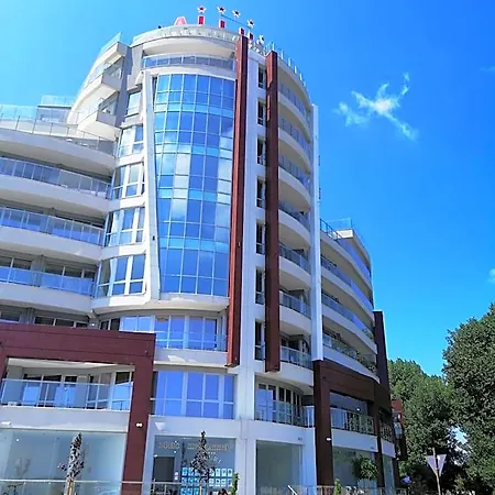 公寓式酒店 Allure 4*